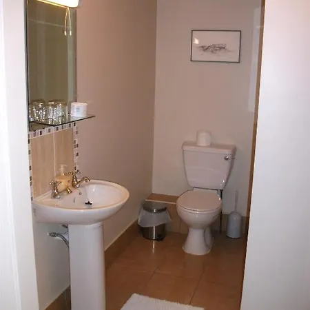 Bed & Breakfast Riverdale 3*