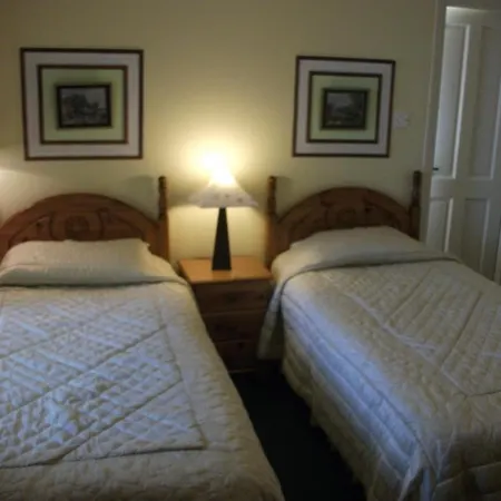 Riverdale Bed & Breakfast 3*