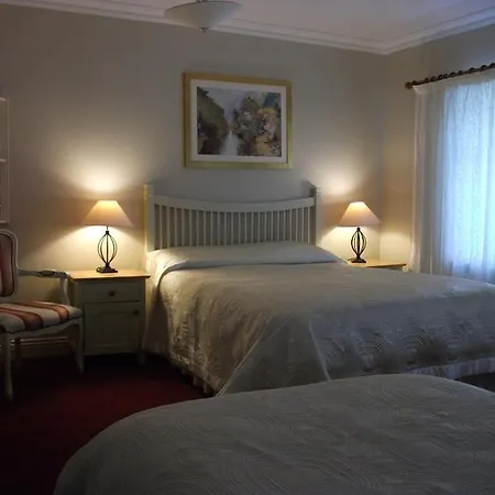 Bed & Breakfast Riverdale 3*